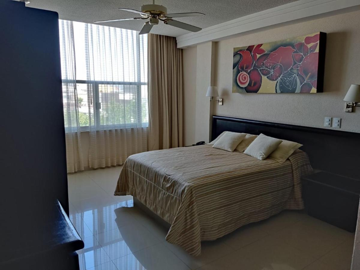 Hotel Mary Celaya Celaya  Εξωτερικό φωτογραφία