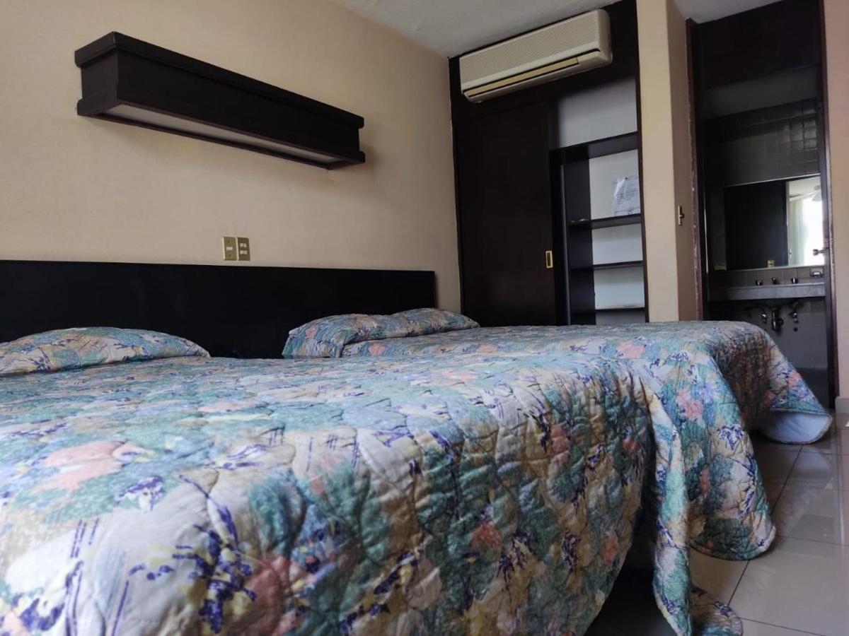 Hotel Mary Celaya Celaya  Εξωτερικό φωτογραφία